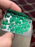 43.15 Carat Swat Valley Emerald Rough lot– Natural Uncut Material - Image 11