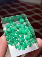 43.15 Carat Swat Valley Emerald Rough lot– Natural Uncut Material - Image 13