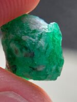3.85ct Swat Emerald Crystal – Natural Green Beauty in 7x9x8mm - Image 10