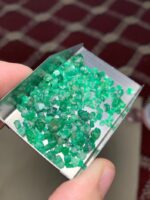 38.72 ct Swat Emerald Rough Lot: Natural Untouched Form - Image 3