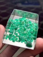 38.72 ct Swat Emerald Rough Lot: Natural Untouched Form - Image 9