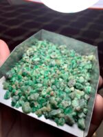Discovering a Stunning 404.80ct Rough Emerald from Swat - Image 12