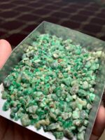 Discovering a Stunning 404.80ct Rough Emerald from Swat - Image 13