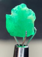 Rare 4.95ct Swat Emerald Crystal – Natural Beauty in a 12x10x7mm Gem - Image 3