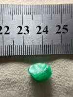 Refined 5.47 ct Swat Emerald Crystal: A Natural Green Treasure - Image 10