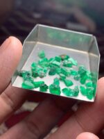 15.00 ct Swat Emerald Rough Lot – Tiny Gems, Big Character - Image 7