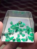 15.00 ct Swat Emerald Rough Lot – Tiny Gems, Big Character - Image 13