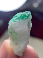 Magnificent 43.85ct Emerald Specimen from Swat – A Natural Gemstone Marvel (29x20x14mm) - Image 3