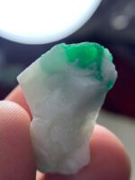 Magnificent 43.85ct Emerald Specimen from Swat – A Natural Gemstone Marvel (29x20x14mm) - Image 4