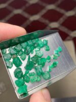 37.50 ct Emerald Rough Lot — Swat Valley, Pakistan - Image 8