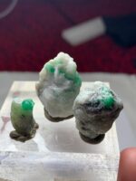 74.25ct Swat Emerald Crystal Specimens: Natural Mineral Collection - Image 8