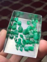 37.50 ct Emerald Rough Lot — Swat Valley, Pakistan - Image 9