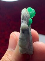 90.30ct Swat Emerald Specimen – Elegant Plate-Like Crystal with Vibrant Green - Image 5