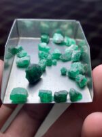 A Closer Look at a 30.65 ct Swat Emerald Rough Lot - Image 4