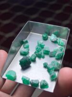 A Closer Look at a 30.65 ct Swat Emerald Rough Lot - Image 6