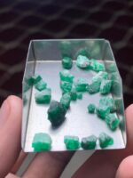 A Closer Look at a 30.65 ct Swat Emerald Rough Lot - Image 7