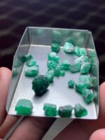 A Closer Look at a 30.65 ct Swat Emerald Rough Lot - Image 11