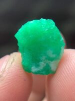 The Magnificent 7.87 ct Emerald Crystal: A Gem of Grandeur - Image 3