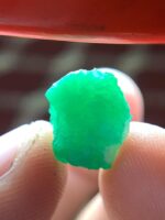 The Magnificent 7.87 ct Emerald Crystal: A Gem of Grandeur - Image 6