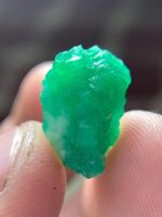 The Magnificent 7.87 ct Emerald Crystal: A Gem of Grandeur - Image 8