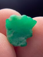 6.63ct Swat Emerald Crystal: A Bold, Natural Masterpiece from Pakistan’s Gem Valley - Image 4