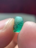 Discovering the Beauty of a 2.42ct Emerald Crystal: Size, Sparkle, and Significance - Image 7