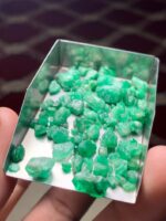 A Rare and Majestic Swat Valley Emerald Rough Lot – 52.20 Carats - Image 11