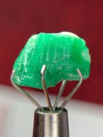 4.00ct Swat Emerald Crystal: Natural Beauty in Precision-Cut Perfection - Image 5