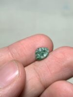 Embracing Elegance: The 2.00ct Emerald Crystal from Swat - Image 3