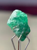 5.00ct Swat Emerald Crystal – Natural Untreated Gemstone - Image 4