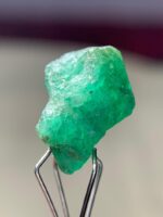 5.00ct Swat Emerald Crystal – Natural Untreated Gemstone - Image 9
