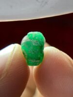 Balance and Brilliance: 2.80-Carat Emerald Crystal from Swat Valley - Image 2