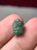 Elegant 5.140 ct Swat Emerald Crystal – A Small Gem with Big Beauty - Image 2