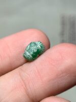 Balance and Brilliance: 2.80-Carat Emerald Crystal from Swat Valley - Image 10