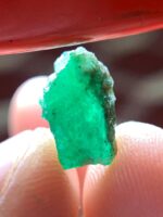 The Graceful Allure of a 3.45 ct Emerald Crystal - Image 5