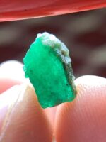 The Graceful Allure of a 3.45 ct Emerald Crystal - Image 6