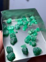 33.60ct Swat Emerald Rough Lot – Natural Green Crystals Avg. 10.84 x 6.58 x 5.81mm - Image 6