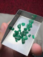 Spotlight on Rarity: 13.51 Carat Emerald from Swat Valley - Image 7
