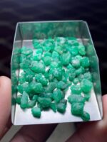 Elegant 50.40 ct Emerald Rough from Swat - Image 5