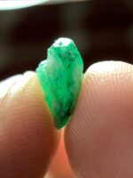 2.21 Carat Emerald Crystal from Swat: A Vibrant Symbol of Natural Elegance - Image 7