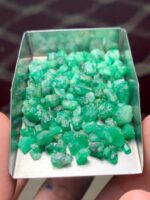 Balanced Potential: 62.82 ct Emerald Rough Lot from Swat Valley - Image 2