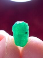 2.80ct Swat Emerald Crystal – Elegant Shape, Natural Beauty, Timeless Appeal - Image 7