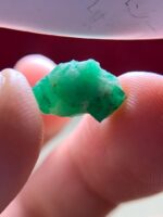 4.80ct Swat Emerald Crystal – Natural Rough Gem with Distinct Shape - Image 3