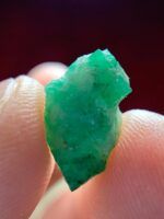 4.80ct Swat Emerald Crystal – Natural Rough Gem with Distinct Shape - Image 4