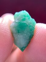 4.80ct Swat Emerald Crystal – Natural Rough Gem with Distinct Shape - Image 5