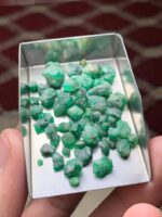 Striking 49.45ct Swat Emerald Rough Lot - Image 9