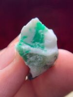 32.00ct Swat Emerald Specimen – Natural Crystal, Striking Form - Image 5