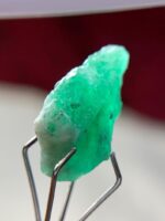 Sleek and Striking: 3.25ct Swat Emerald Crystal with Elegant Natural Form - Image 5