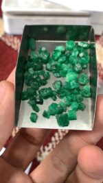 42.27 Carat Swat Emerald Rough Lot – Natural Gemstone Overview - Image 2