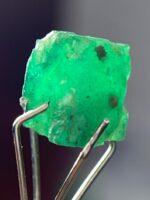 Compact Brilliance: 2.00ct Swat Emerald Crystal with Vivid Natural Color - Image 4